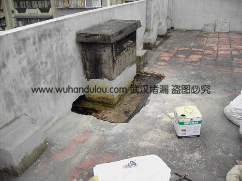 屋顶烟道漏水2